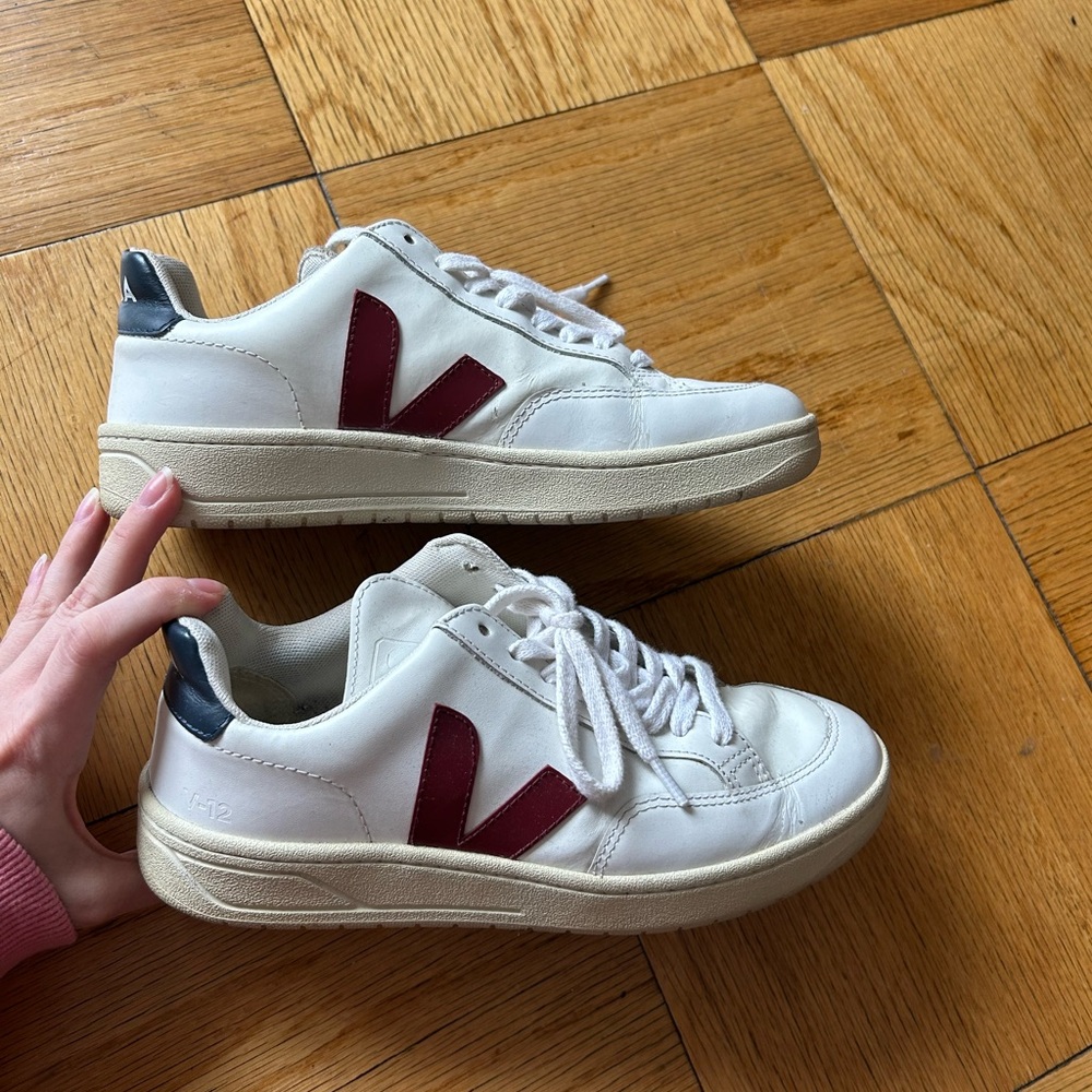 Veja sneakers size 6